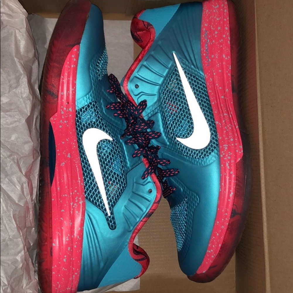 Nike EBYL